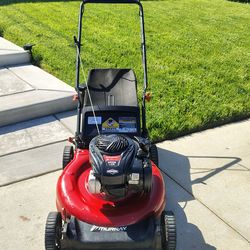 Murray with Briggs Stratton engine runs prefect