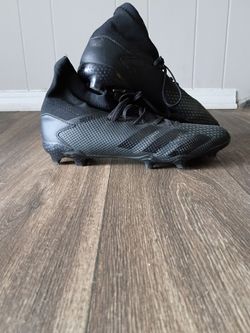 Soccer cleats