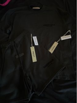Essentials matching set