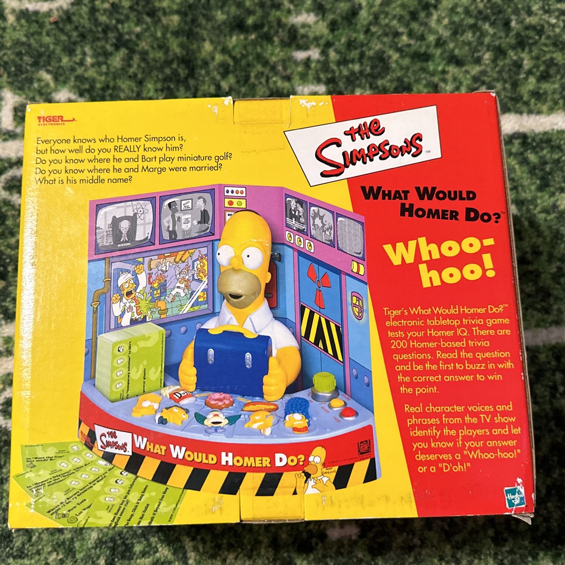What Would Homer Do? Trivia Game? The Simpsons Hasbro!