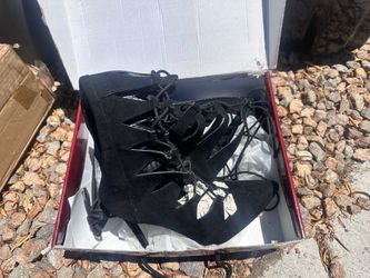 Women’s heeled boots
