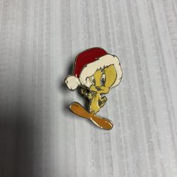 Vintage Tweety Bird Christmas Brooch Pin