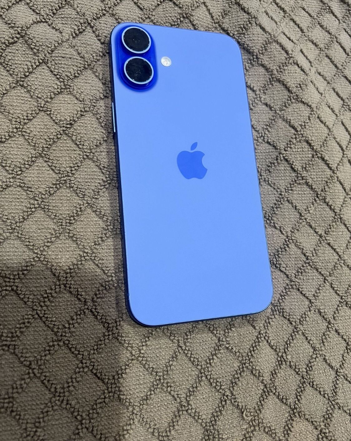 Apple Blue Iphone 16 Plus