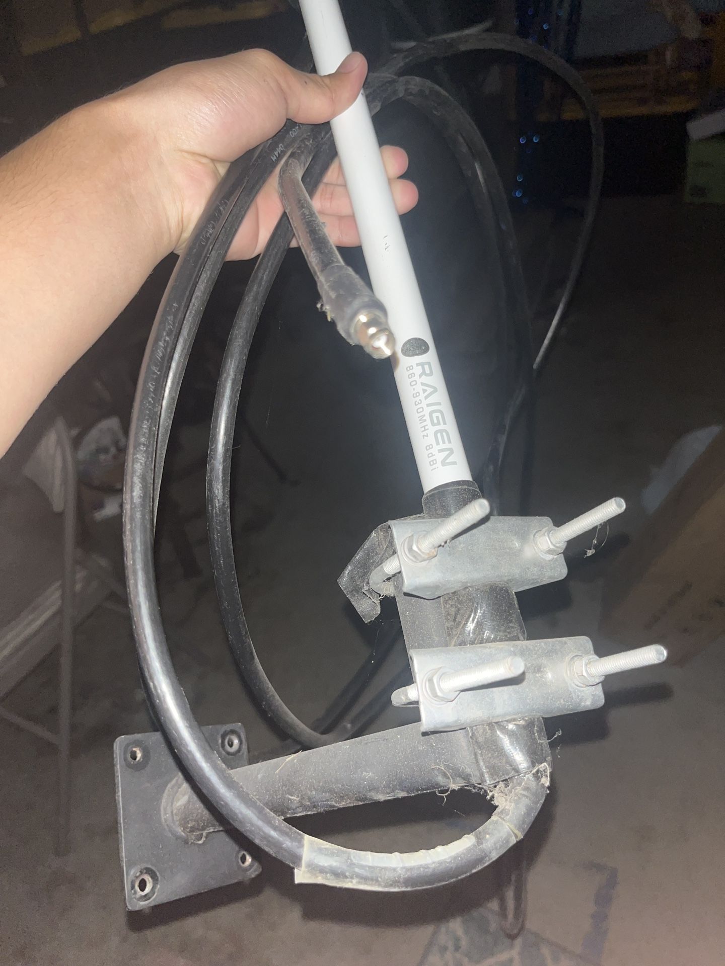 30 Foot DBI Antenna 