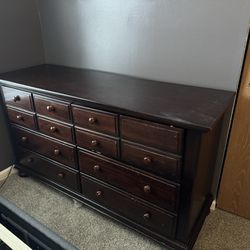 6 Drawer Dresser