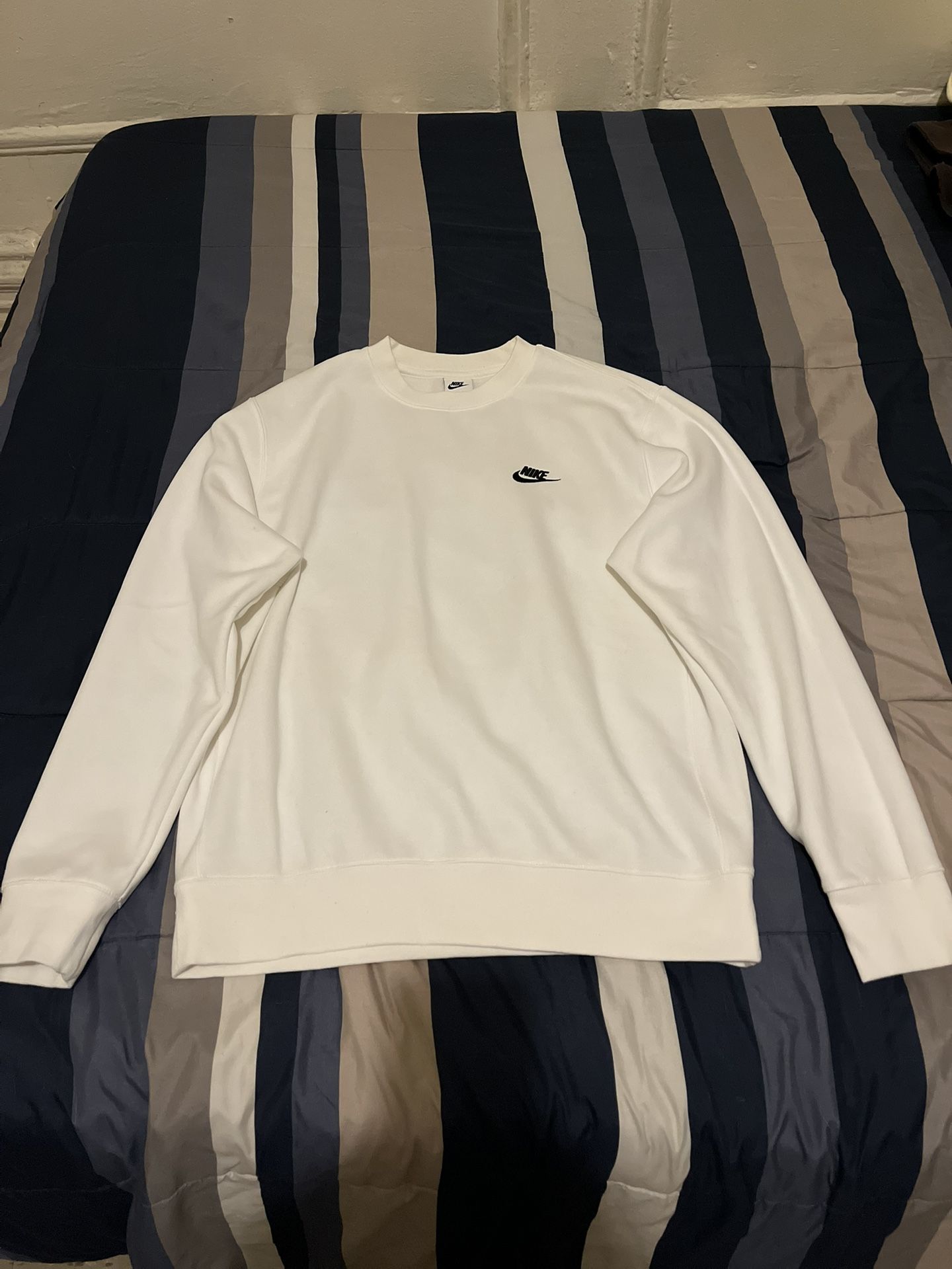 Nike Sweater