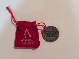 Assassins Creed Unity Collectible Metal Coin with Pouch Loot Crate Exclusive