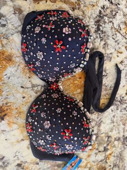 36 D Victoria Secret Glamour Bra Rhinestone Jewels