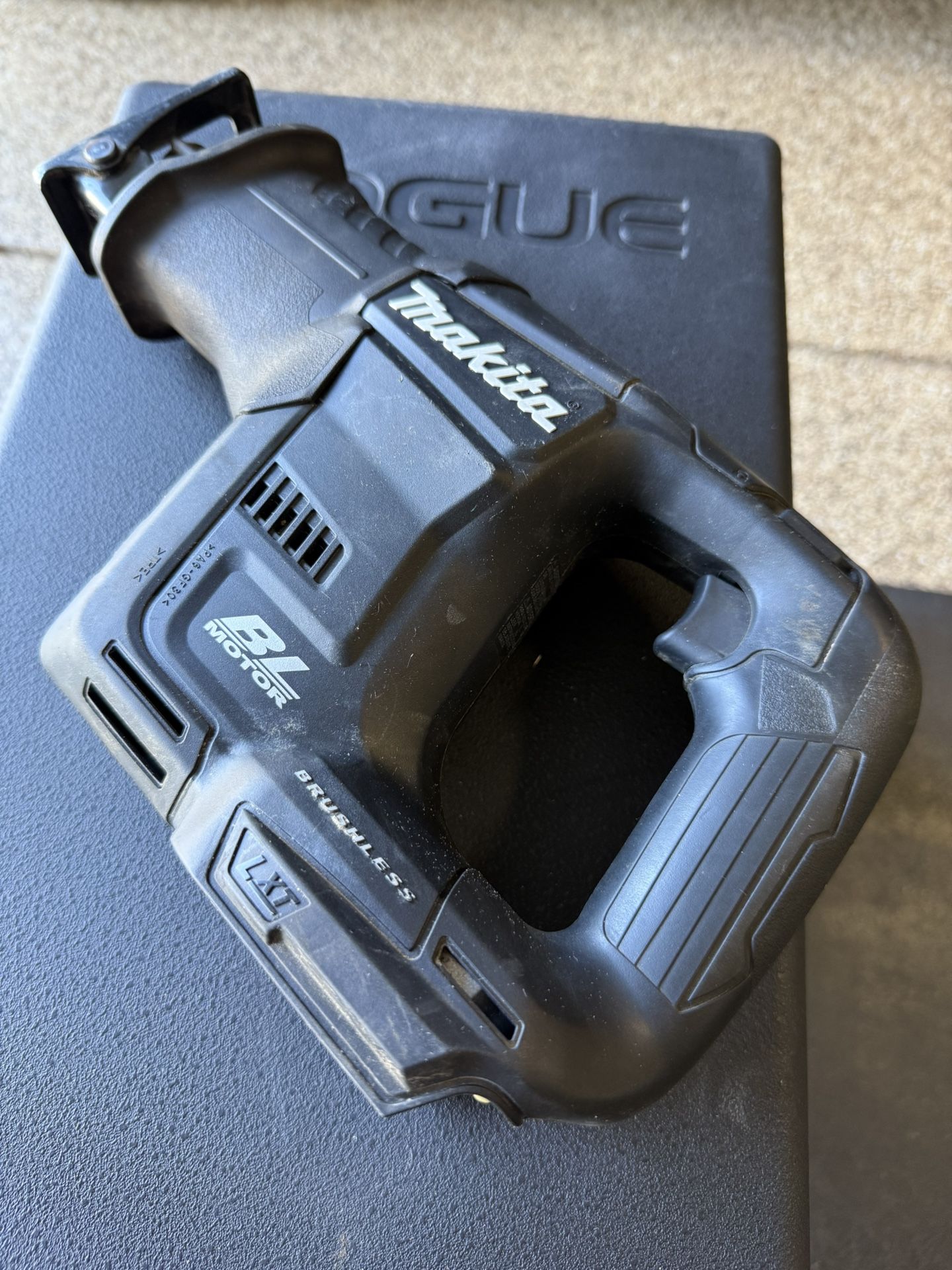 Makita Reciprocating brushless sa brushless