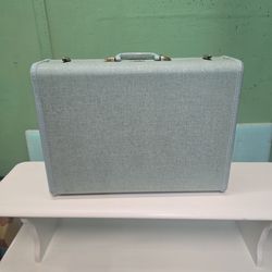 Vintage samsonite light blue luggage