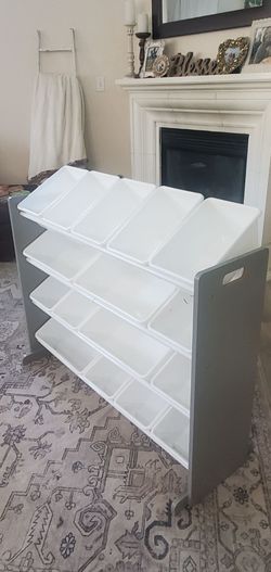 Cubby rack
