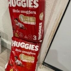 Huggies 