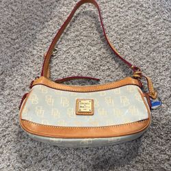 Dooney&Bourke Handbag 
