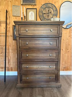 Tall dresser