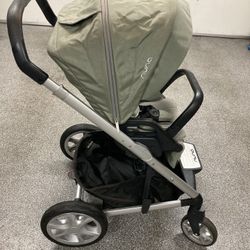 Nuna Pipa reversible Stroller
