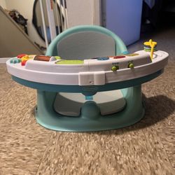 Infanito Lights & Music Booster Seat