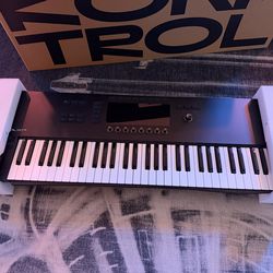 Native Instruments S61 MK3