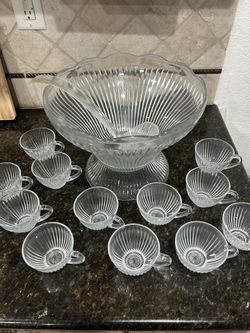 Gibson Royal Crest Party Punch Bowl And 12 Cups 