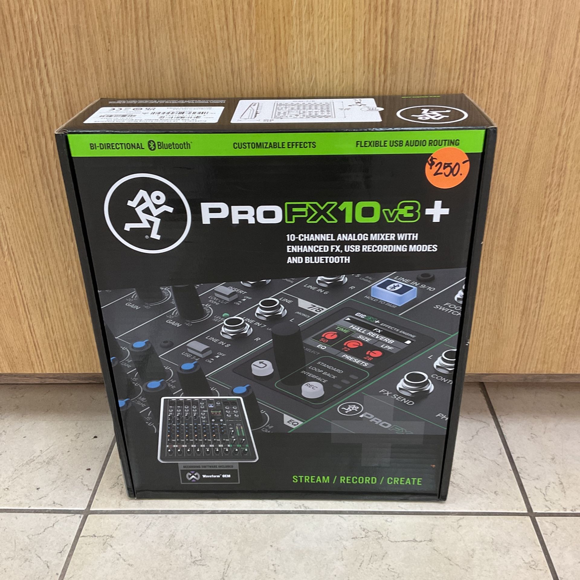 MACKIE PRO FX10v3+ 10-CHANNEL ANALOG MIXER WITH ENHANCED FX, USB RECORDING MODES AND BLUETOOTH.