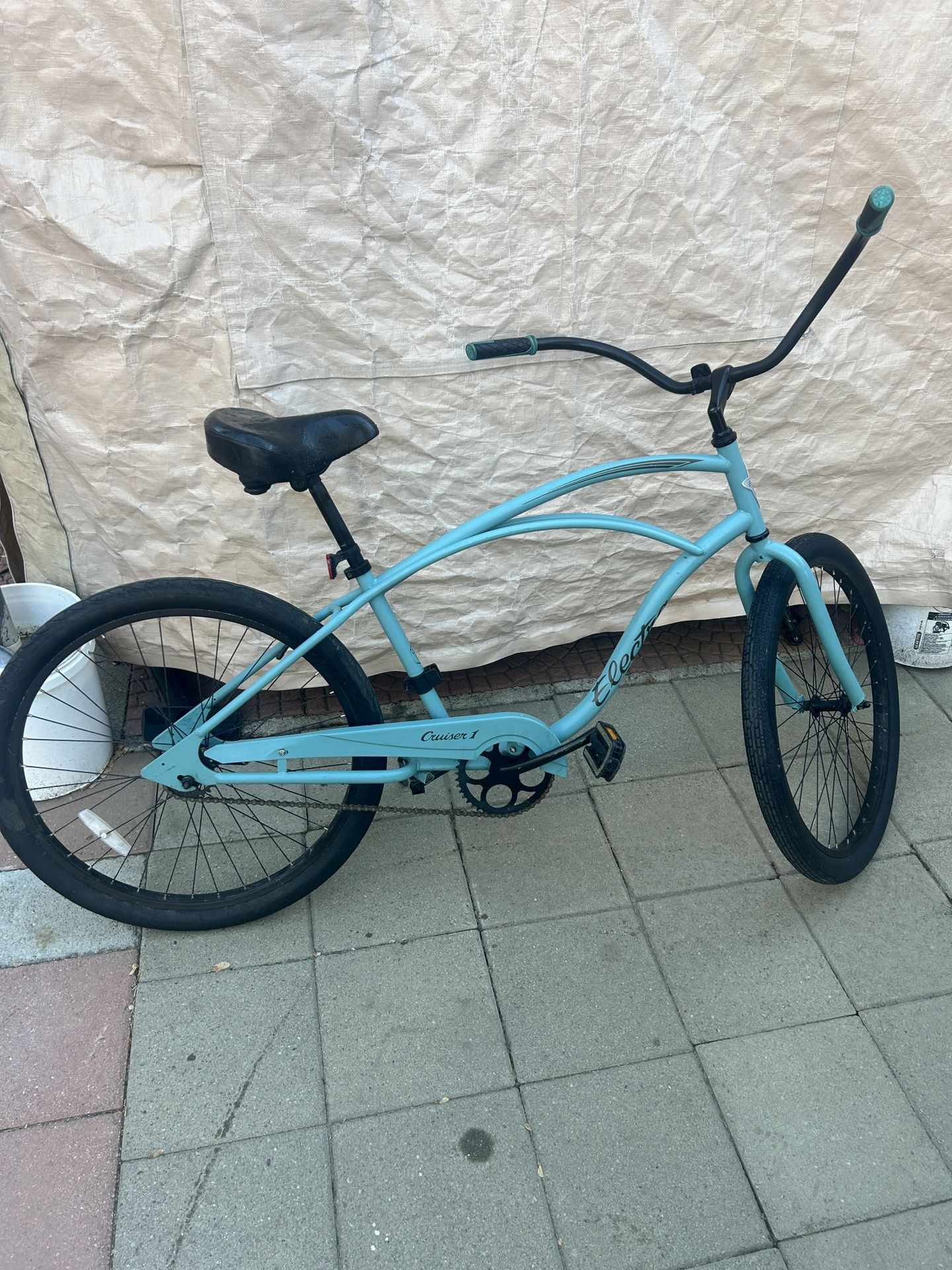 Elecrta 26 inch beach cruiser