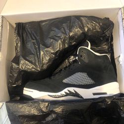 Deadstock Jordan 5 Retro Oreo