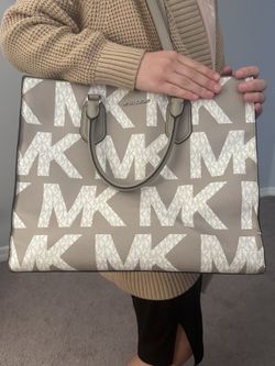 Authentic Michael Kors Large Tote Bag