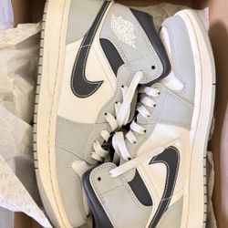 6 Pairs Of Men Shoes bundle 