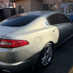 2012 Jaguar Xf
