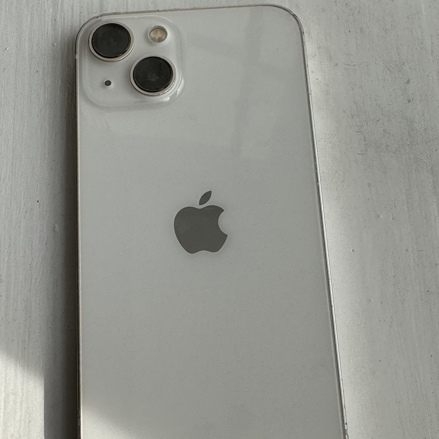 Apple iPhone 13 Starlight 128GB (MLA43LL/A) UNLOCKED *Clean IMEI 