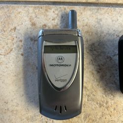 Motorola V60