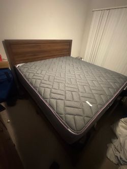 Queen size bed set