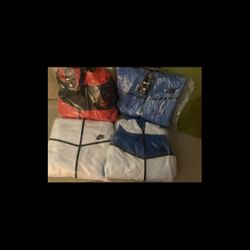 Size 2x Brand New NIKE TECH TOP, AND BOTTOM