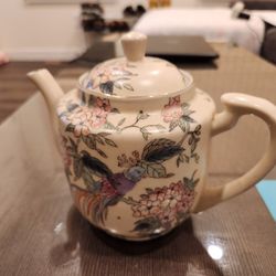 Toyo Japan Peacock Tea Pot Bird of paradise cherry blossoms