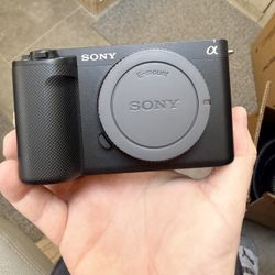 Sony ZV-E1 camera - Body Only