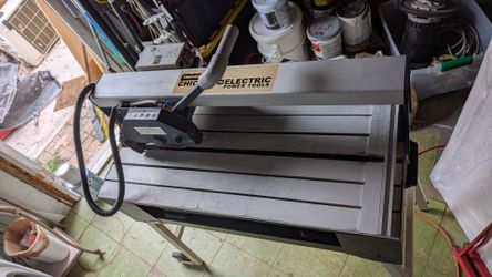 Tile cutter