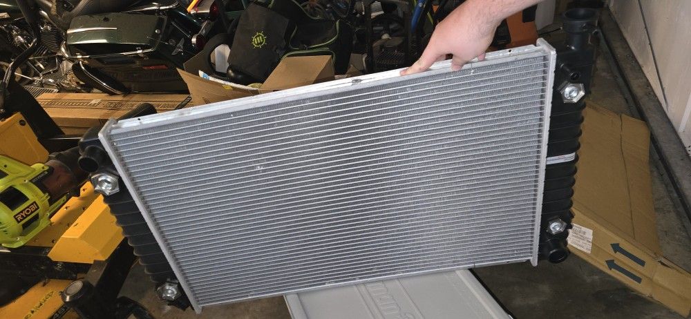 88-98 chevy sliverado 4.3L v6 Radiator