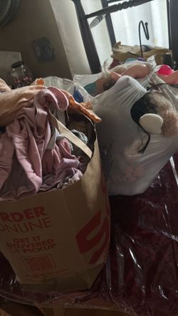 Free toys and clothes 4-6T