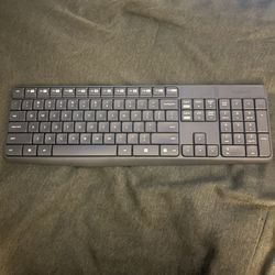 Logitech K235 Wireless + Mouse