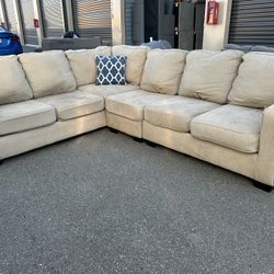 Sectional Couch 