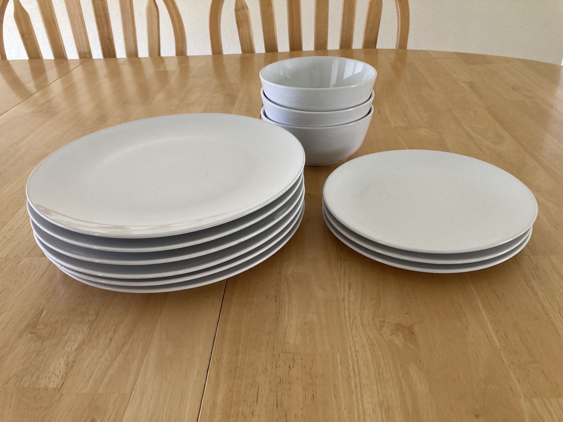 Set of IKEA dishes