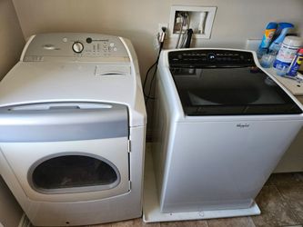 Washer & Gas Dryer Set
