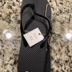 New Size XL Women’s Flip Flop Sandals In Black Color, Non Skid Sole