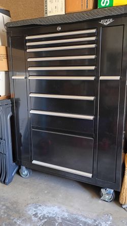 Viper Tool Storage Rolling Tool Cabinet