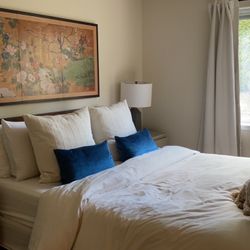 Queen Solid Wood Bed frame 