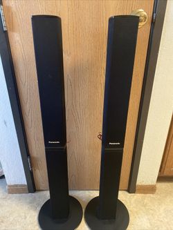 Pair of Panasonic SB-HF690 Home Theater Speakers with Stand - Tested/Works