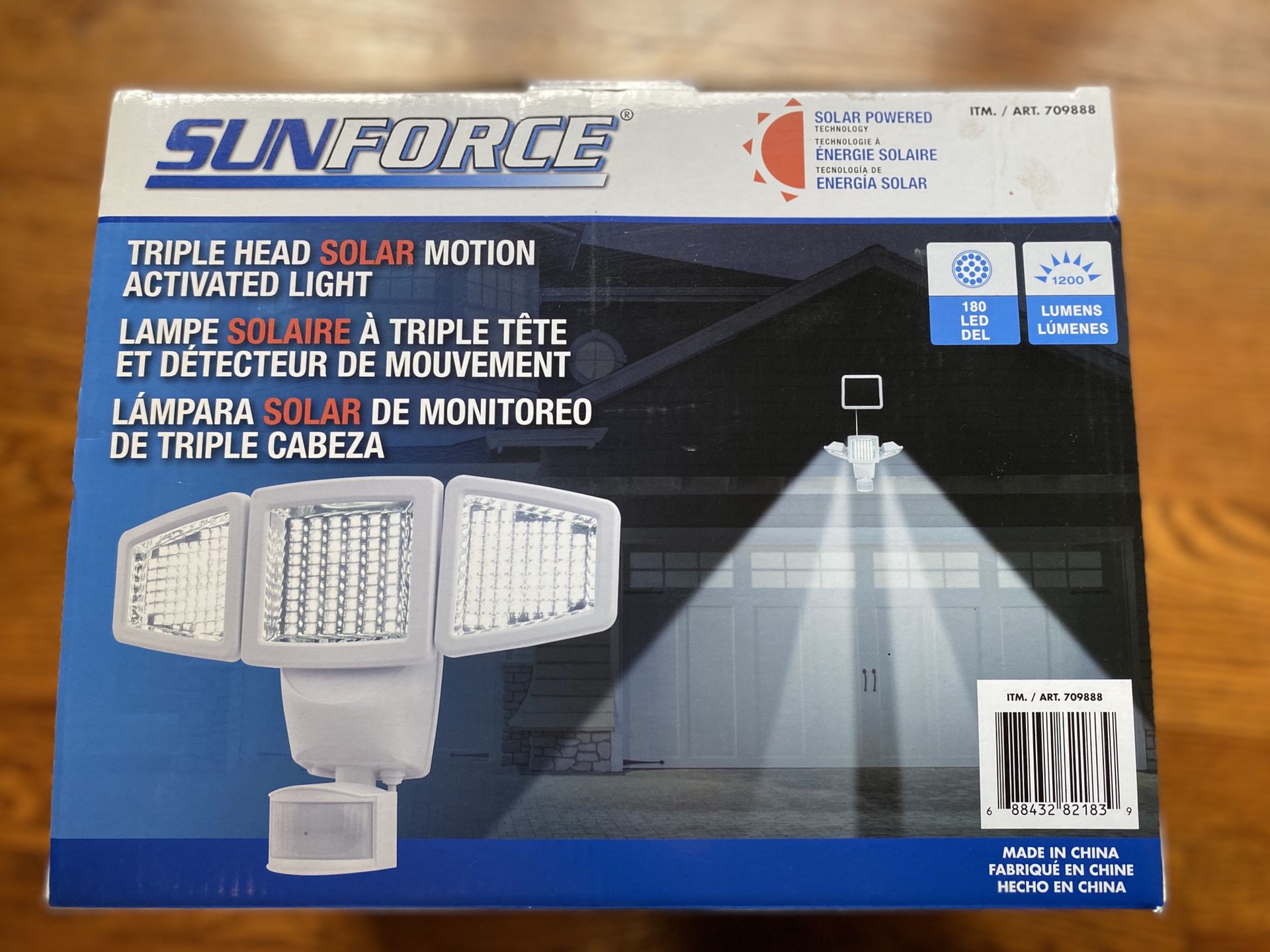 Sunforce Solar Motion Security Light - NEW
