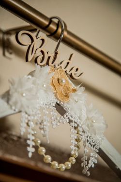 Wooden Hanger personalized. Wedding...