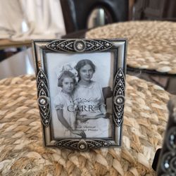 set of 4 mini vintage frames 