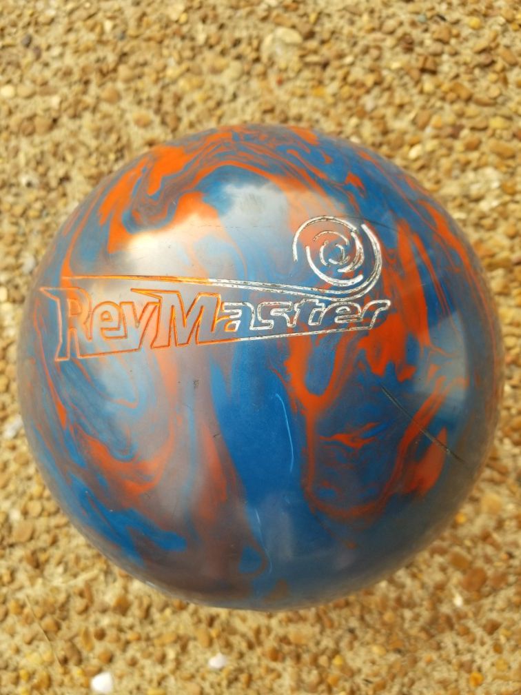 RevMaster Trac 15lb Bowling Ball