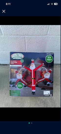 12’ Inflatable Jolly Jiggler Santa 